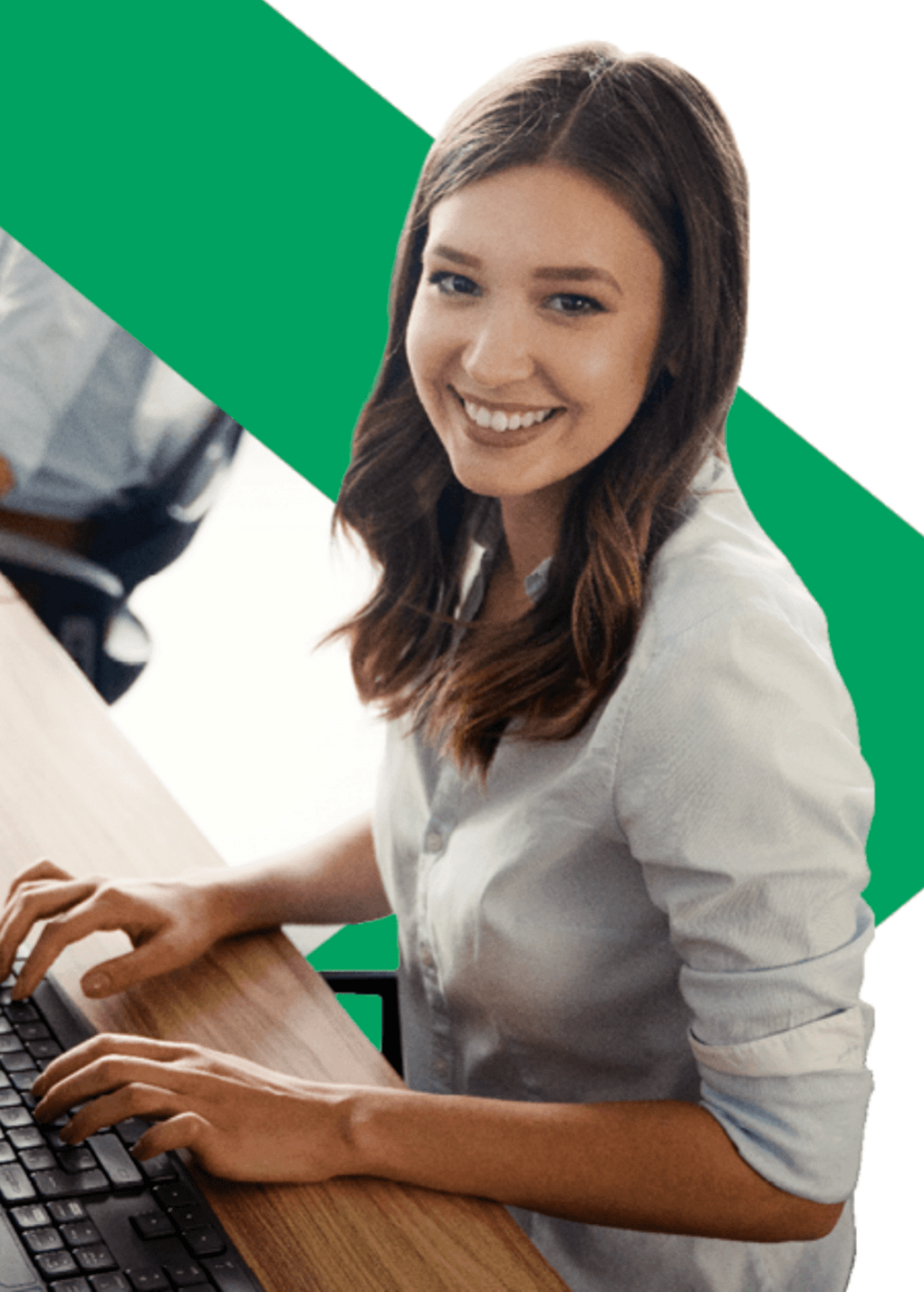 finxl female recruiter smiling at camera working at a desk